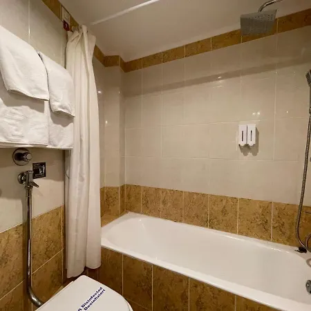 Mantas Hotel 4*
