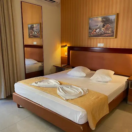 Hotel Mantas 4*