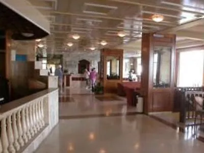 Mantas Hotel 4*