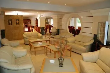 Mantas Лоутраки