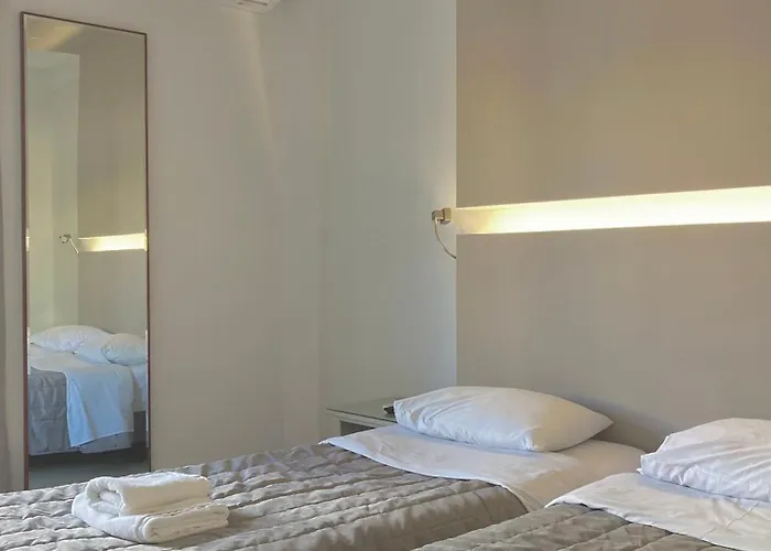 Отель Mantas 4*