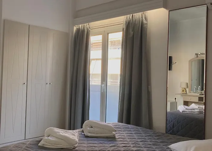 Отель Mantas Като-Лутраки